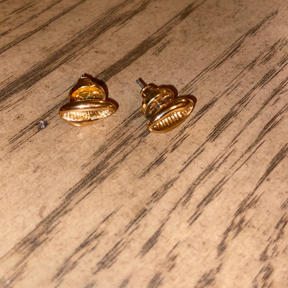Gold Tory Burch shell earrings